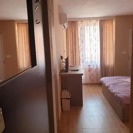 Къща За Гости Оазис ゲストハウス *