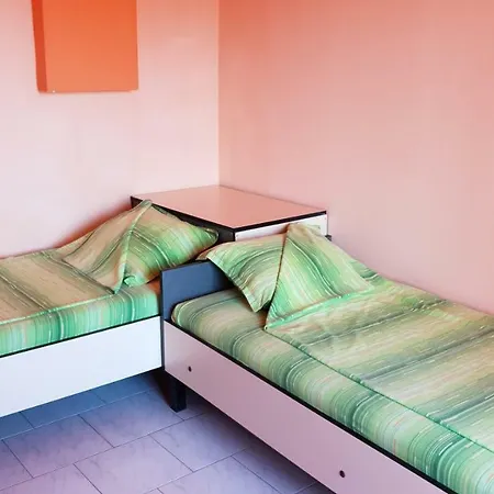 Къща За Гости Оазис ゲストハウス