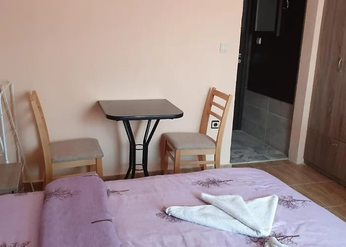 Penzion Къща За Гости Оазис *